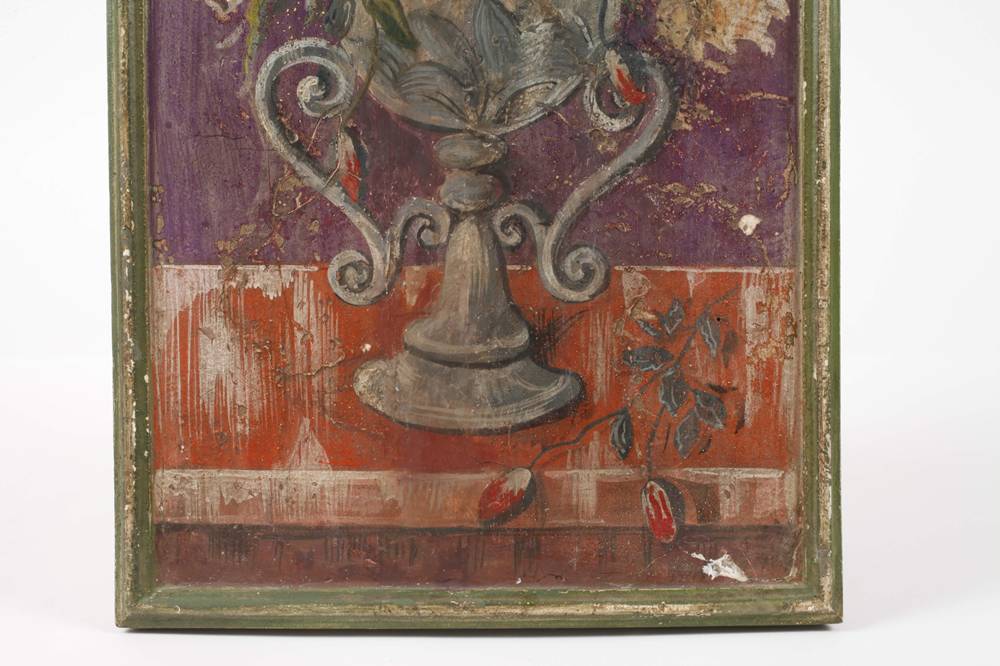 Pannello in legno e gesso decorato in stile 'Bauernmalerei' (pittura popolare tedesca) con motivi floreali, XIX secolo.