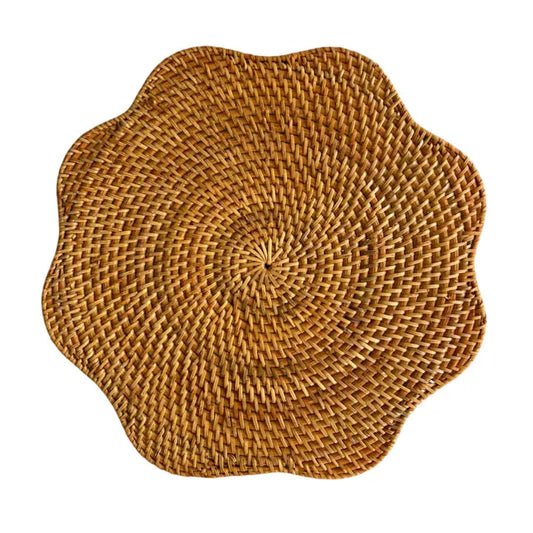 Round Scallop Rattan Placemat